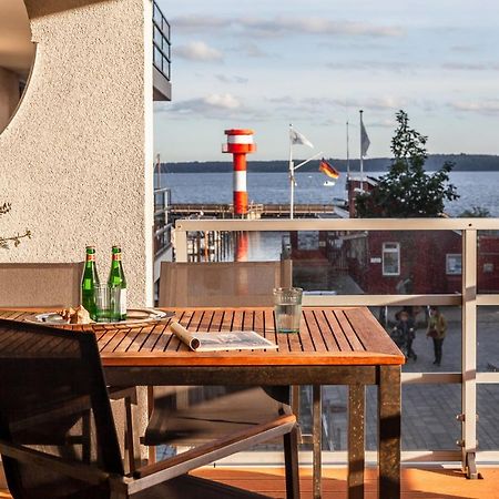 Apartmenthaus Hafenspitze Ap 5 - "Am Yachthafen 5" - Blickrichtung Offenes Meerstrandpromenade Eckernförde Dış mekan fotoğraf