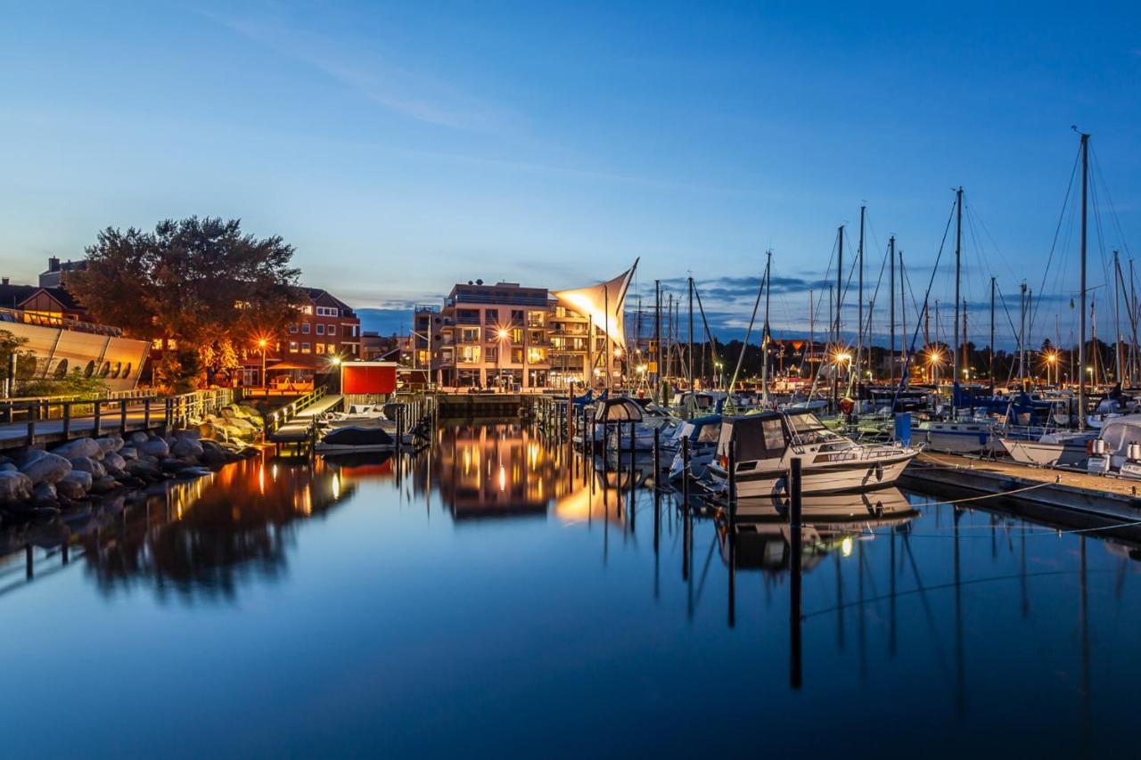 Apartmenthaus Hafenspitze Ap 5 - "Am Yachthafen 5" - Blickrichtung Offenes Meerstrandpromenade Eckernförde Dış mekan fotoğraf